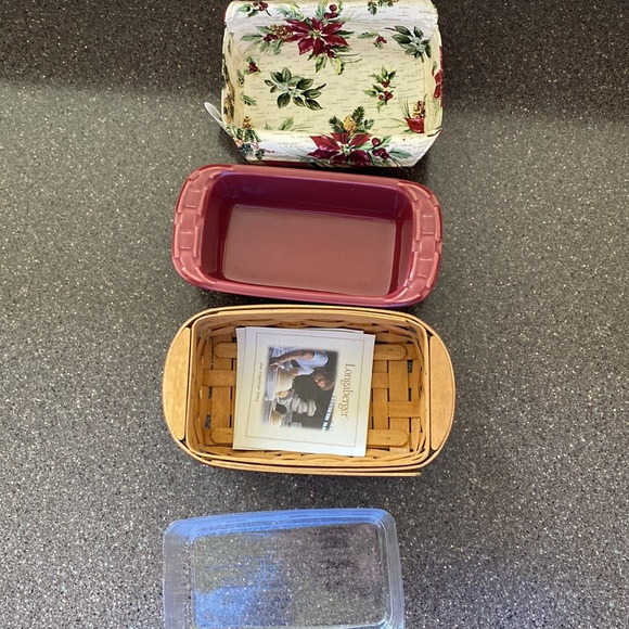 Longaberger basket and mini loaf dish - Picture 2 of 5